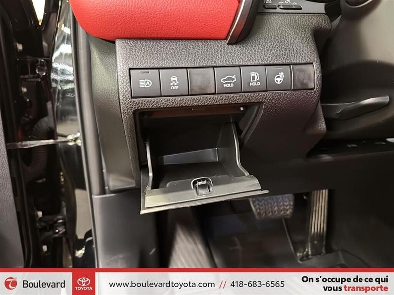 toyota Camry 2021 - 13