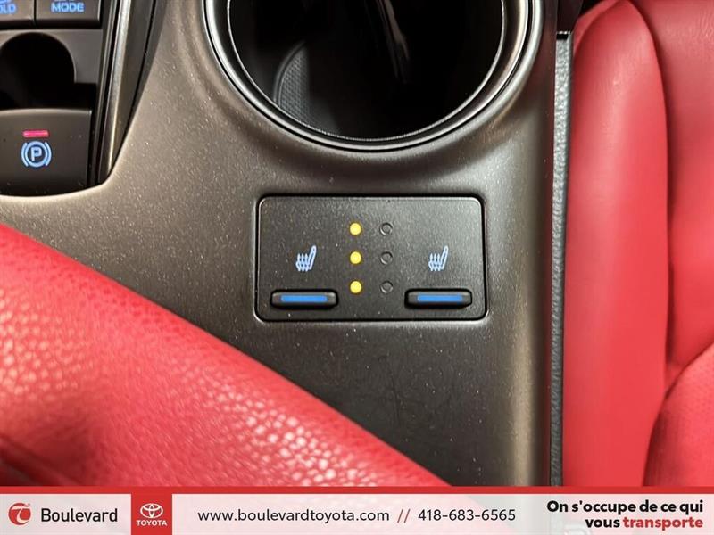 toyota Camry 2021 - 17