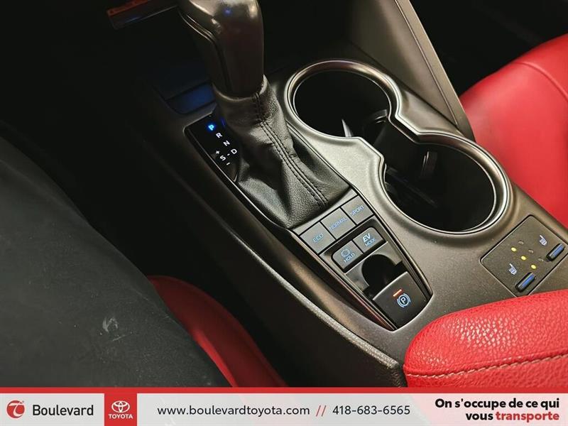 toyota Camry 2021 - 19