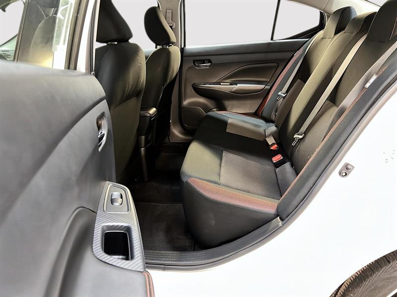 nissan Versa 2022 - 9