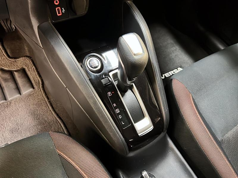 nissan Versa 2022 - 13