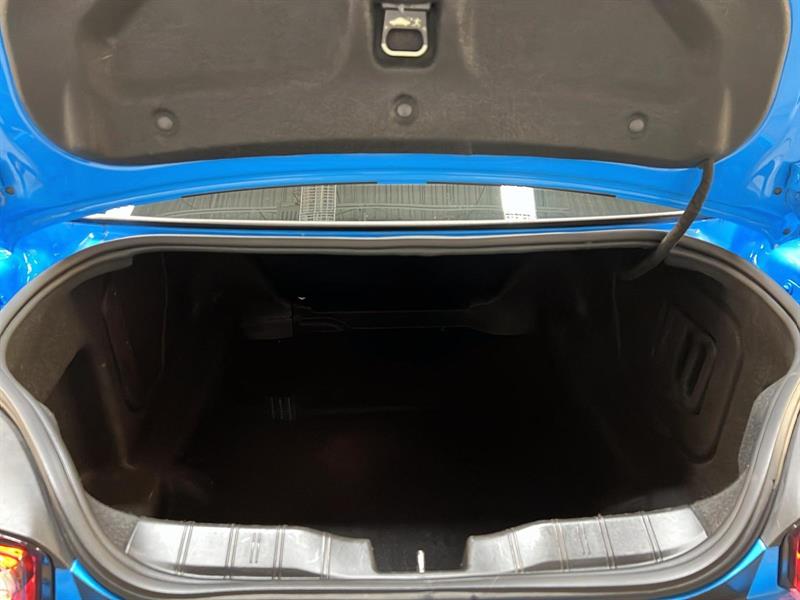 chevrolet Camaro 2022 - 11