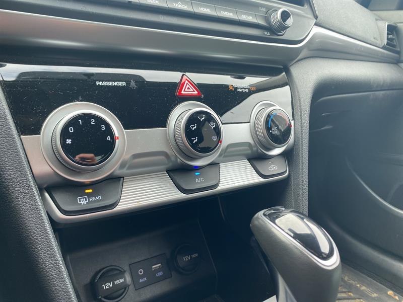 hyundai Elantra 2020 - 12