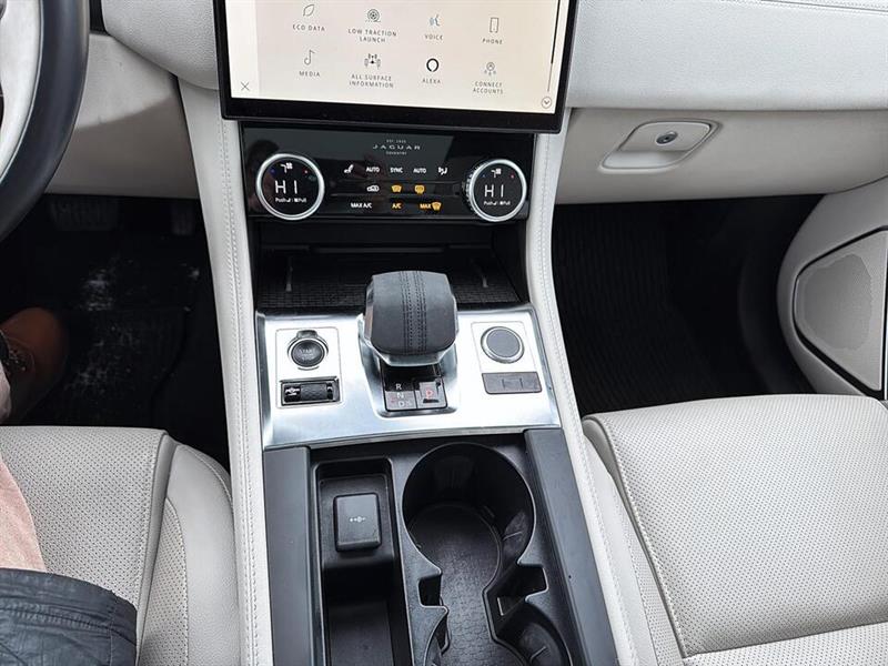 jaguar F-PACE 2022 - 13