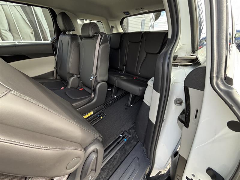 kia Carnival 2024 - 18