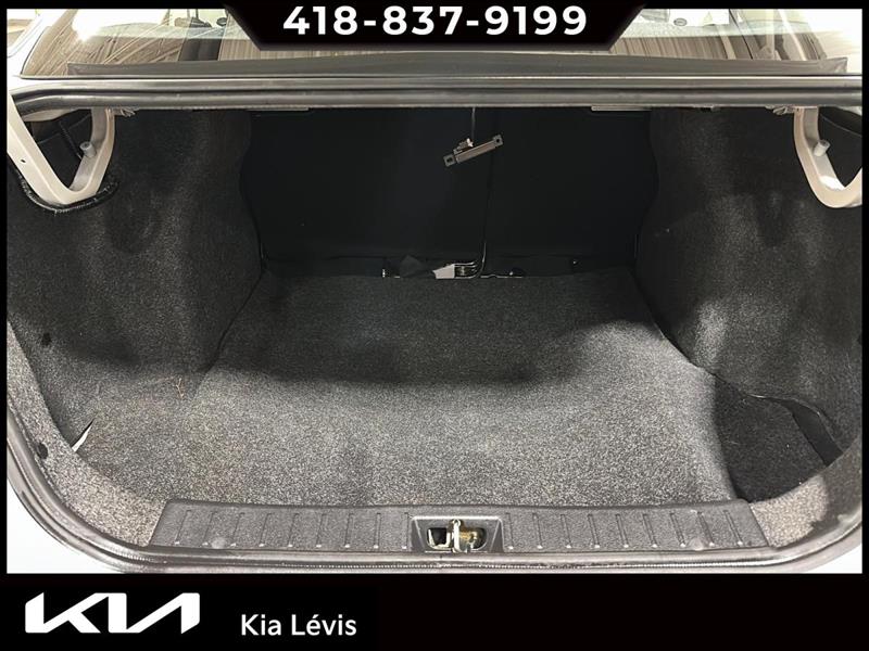 nissan Versa 2023 - 14