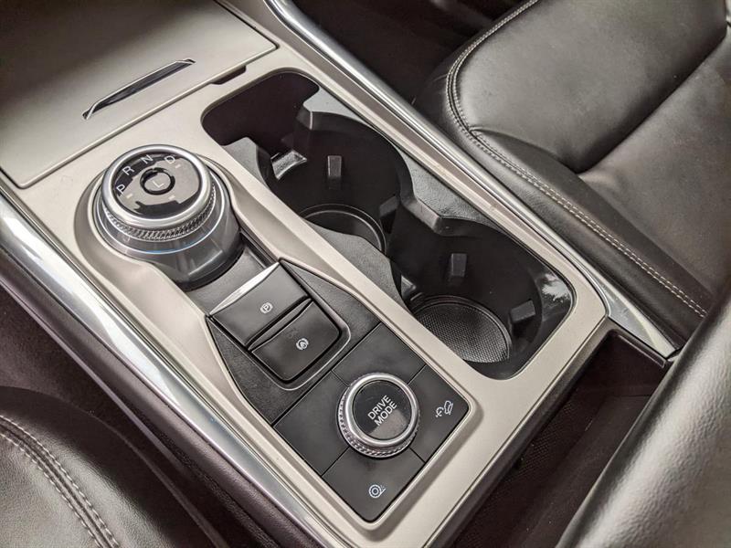 ford Explorer 2023 - 16