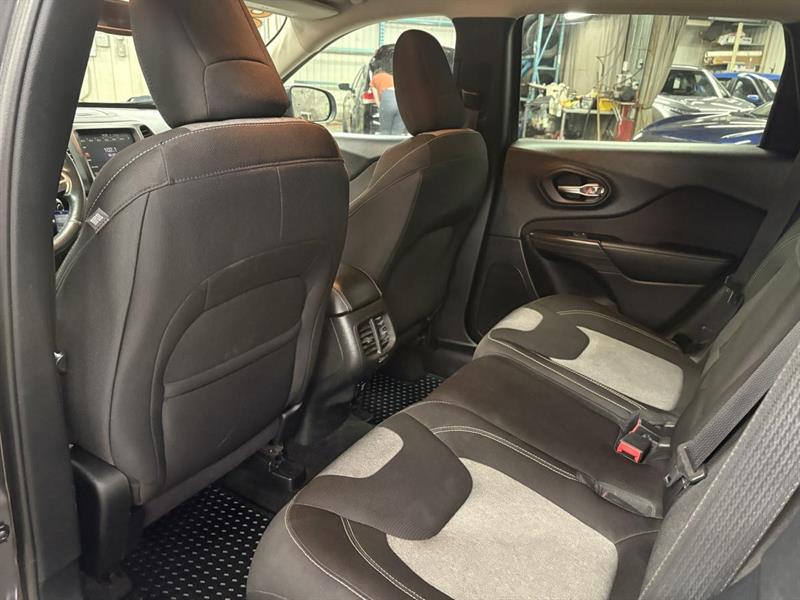 jeep Cherokee 2014 - 31