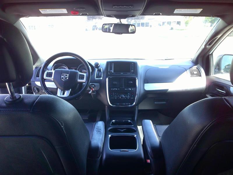 dodge Caravan 2017 - 13