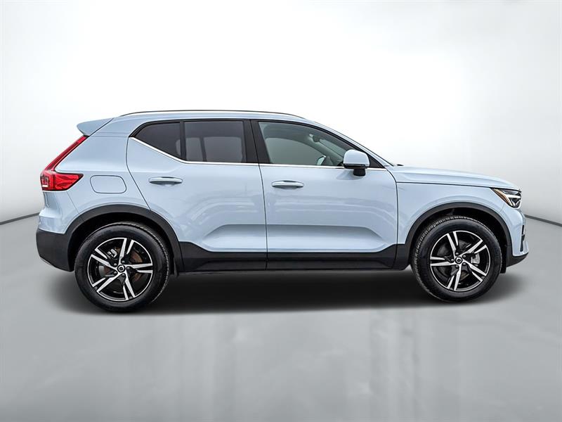 volvo XC40 2025 - 4