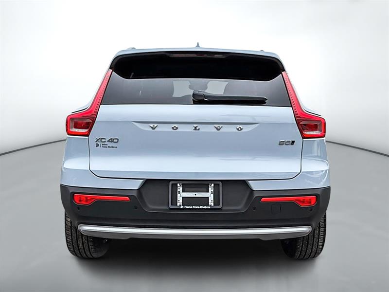 volvo XC40 2025 - 6