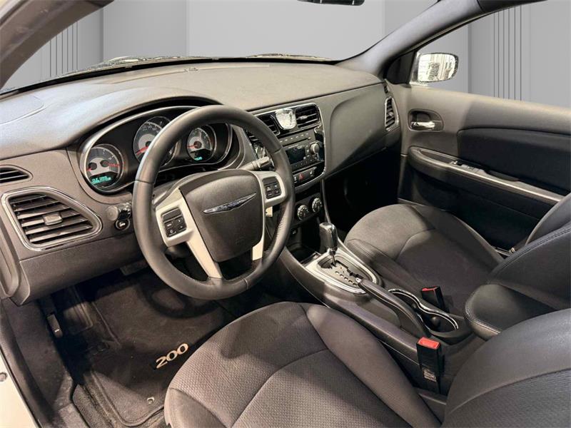 chrysler 200 2013 - 10