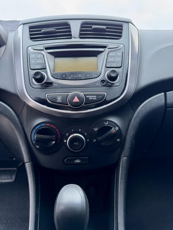 hyundai Accent 2016 - 11