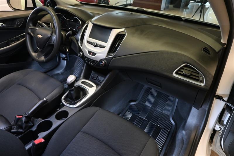 chevrolet Cruze 2016 - 23