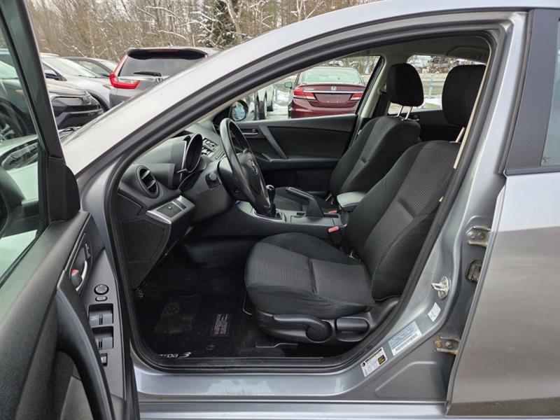 mazda Mazda3 2013 - 11