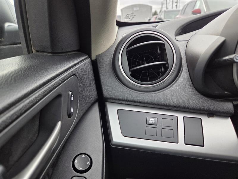 mazda Mazda3 2013 - 25