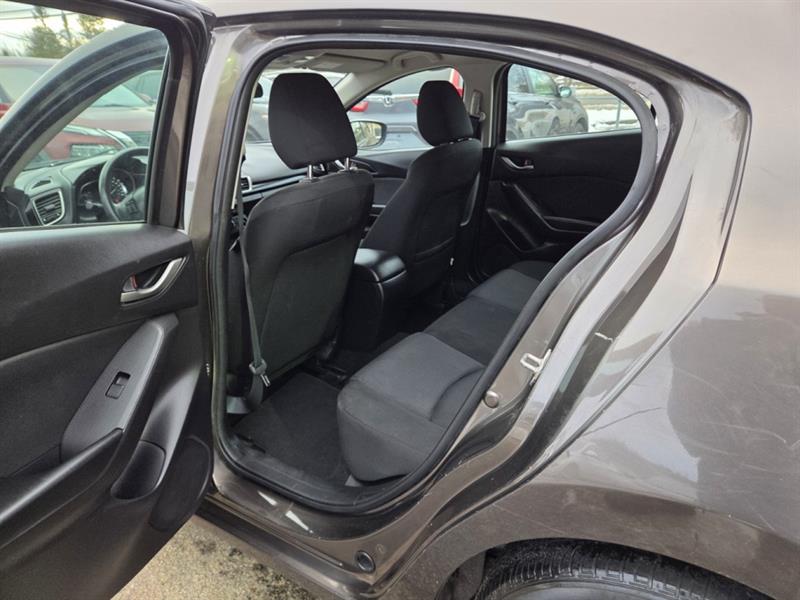 mazda Mazda3 2015 - 13
