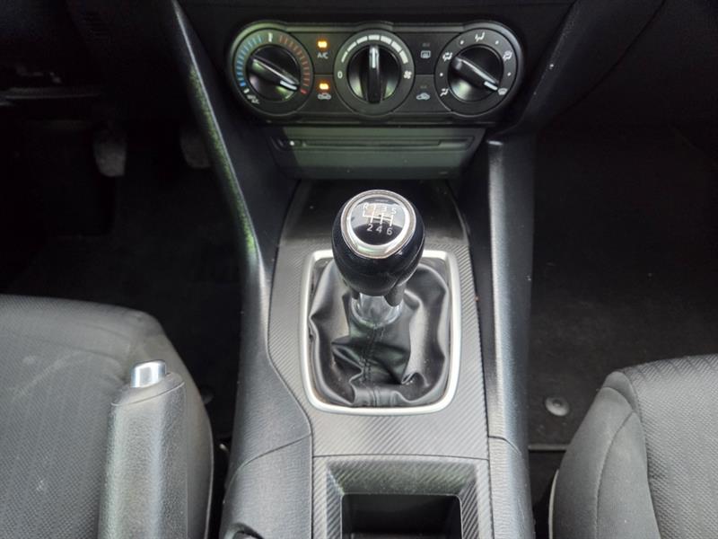 mazda Mazda3 2015 - 18