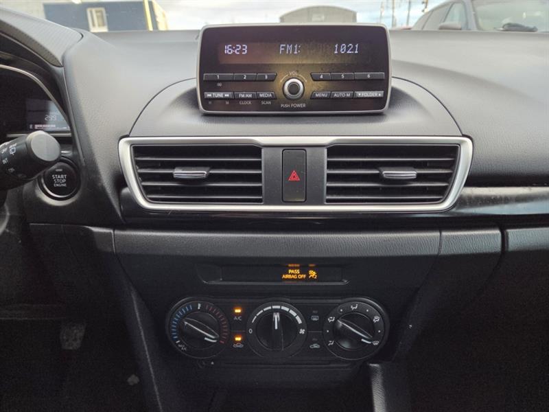 mazda Mazda3 2015 - 28