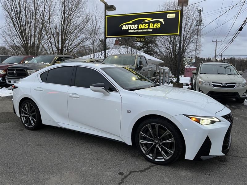 lexus IS  2022 - 10