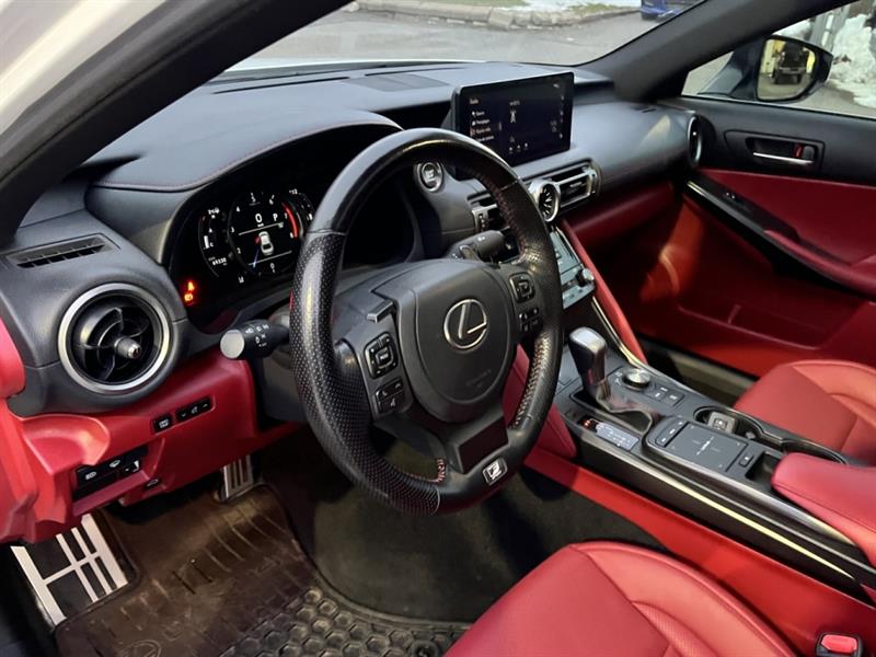 lexus IS  2022 - 22