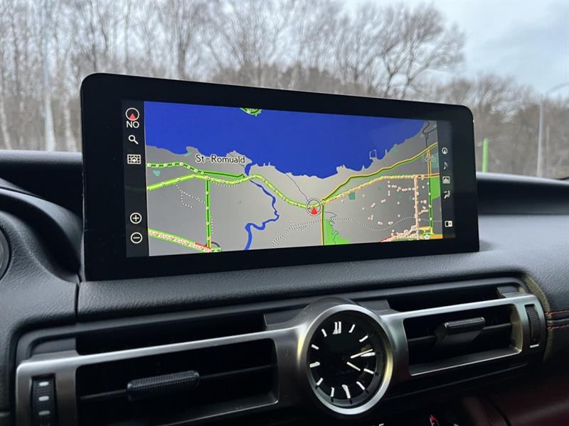 lexus IS  2022 - 34