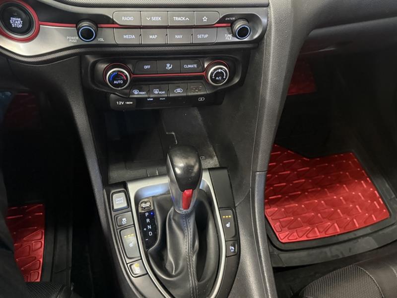 hyundai Veloster 2019 - 11