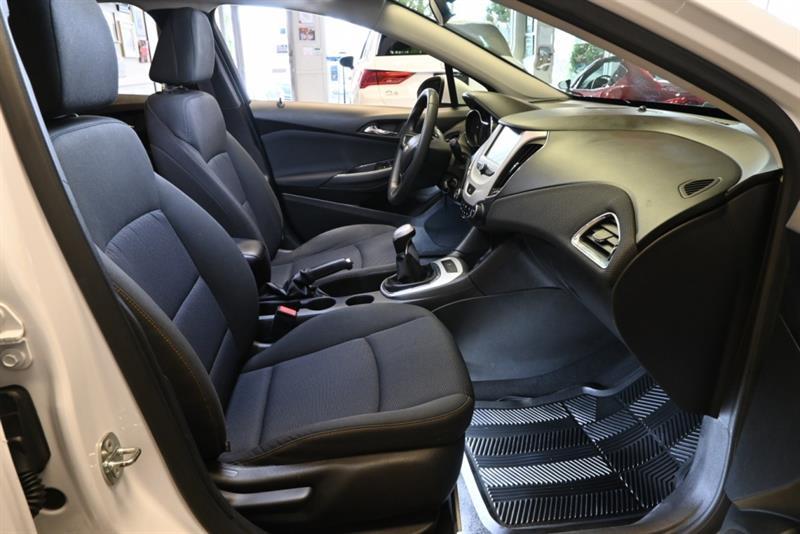 chevrolet Cruze 2016 - 24