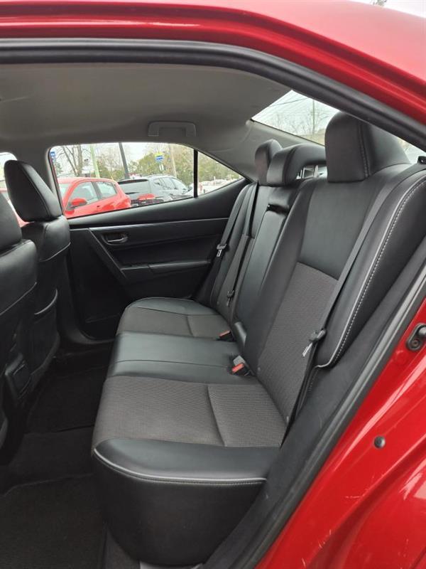 2015 Toyota Corolla - Image 12