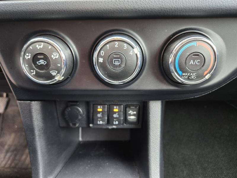 2015 Toyota Corolla - Image 21