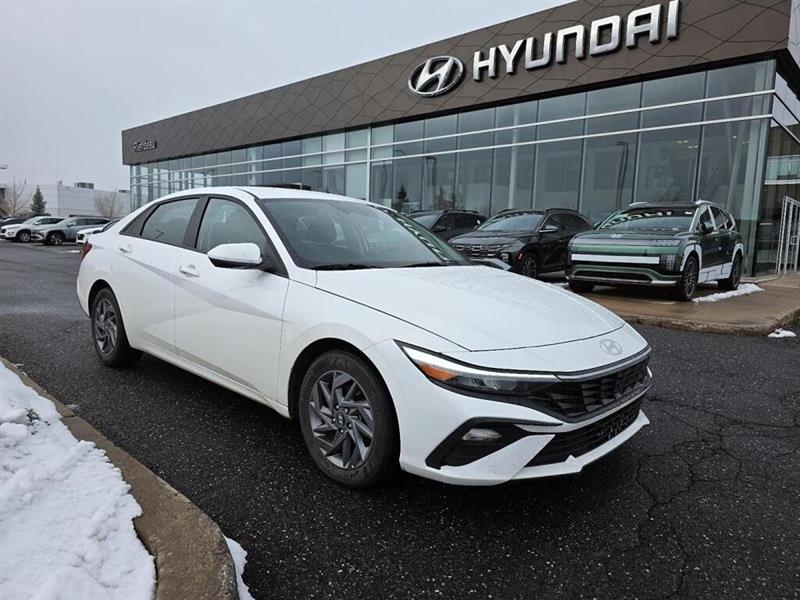 hyundai Elantra 2024