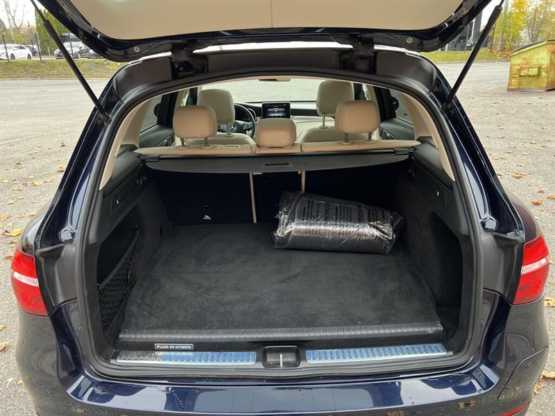 mercedes-benz GLC 2019 - 27