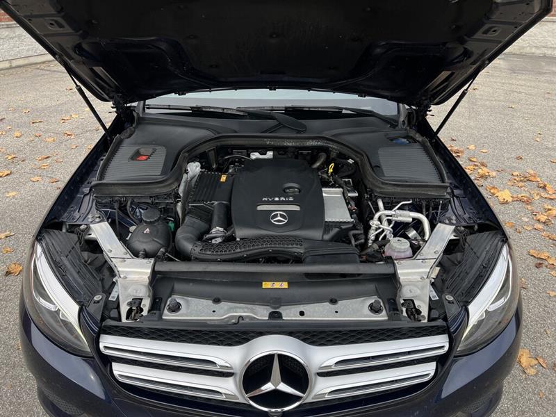 mercedes-benz GLC 2019 - 29