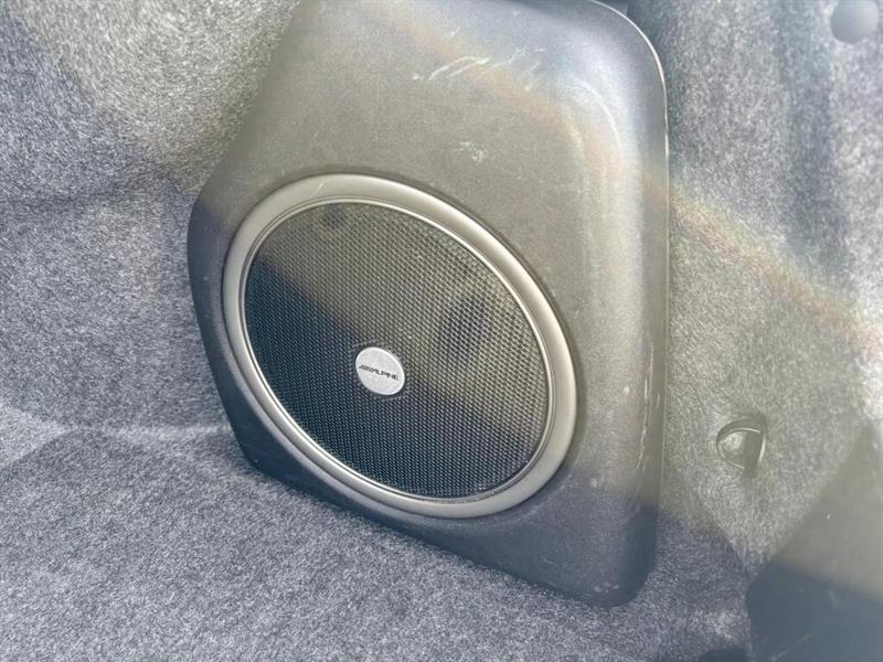 chrysler 300 2023 - 8