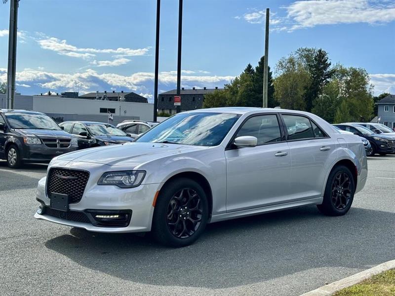 chrysler 300 2023 - 10