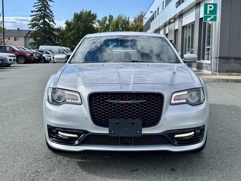 chrysler 300 2023 - 11