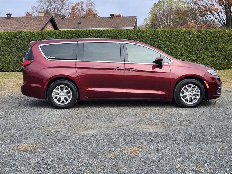 chrysler Pacifica 2023 - 7