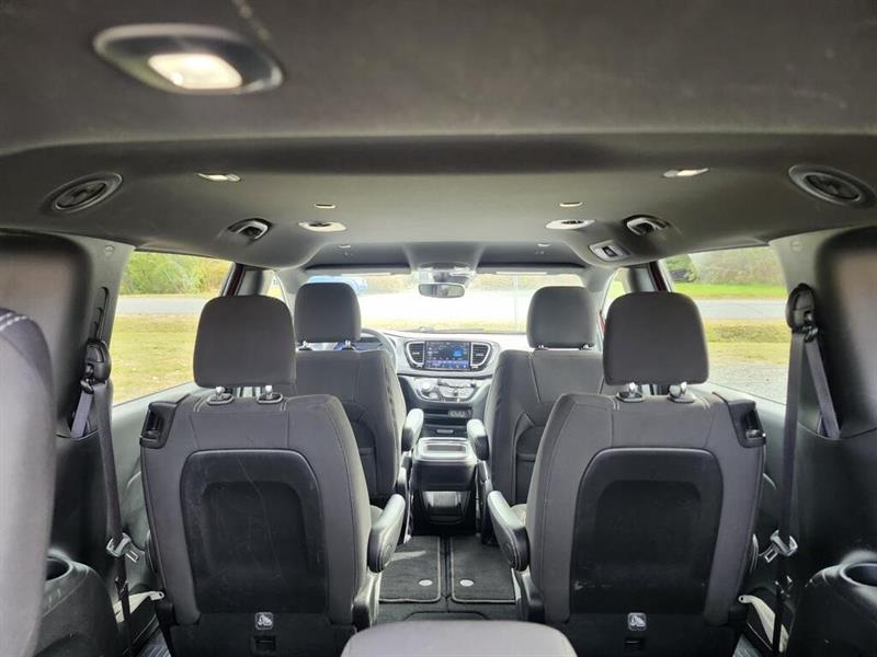 chrysler Pacifica 2023 - 16