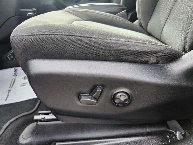 chrysler Pacifica 2023 - 26