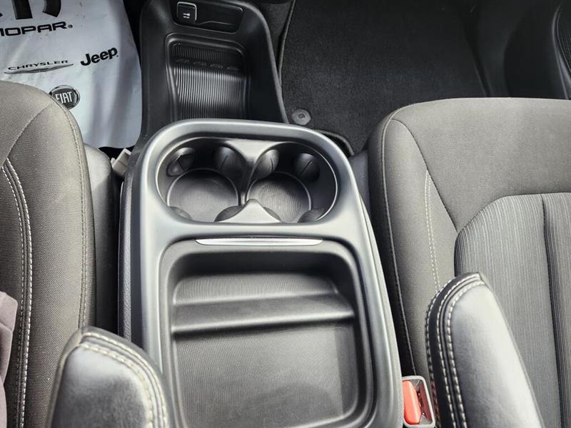 chrysler Pacifica 2023 - 31