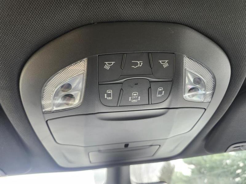 chrysler Pacifica 2023 - 36