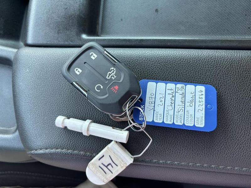 chevrolet Silverado 1500 2021 - 31