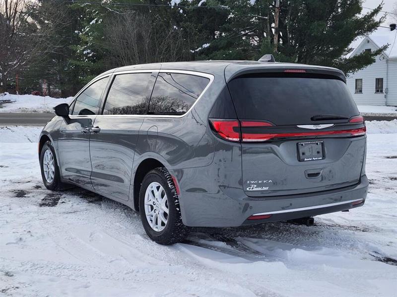 chrysler Pacifica 2023 - 11