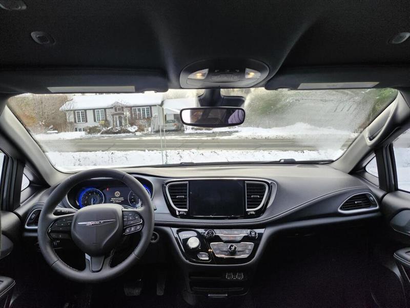 chrysler Pacifica 2023 - 23