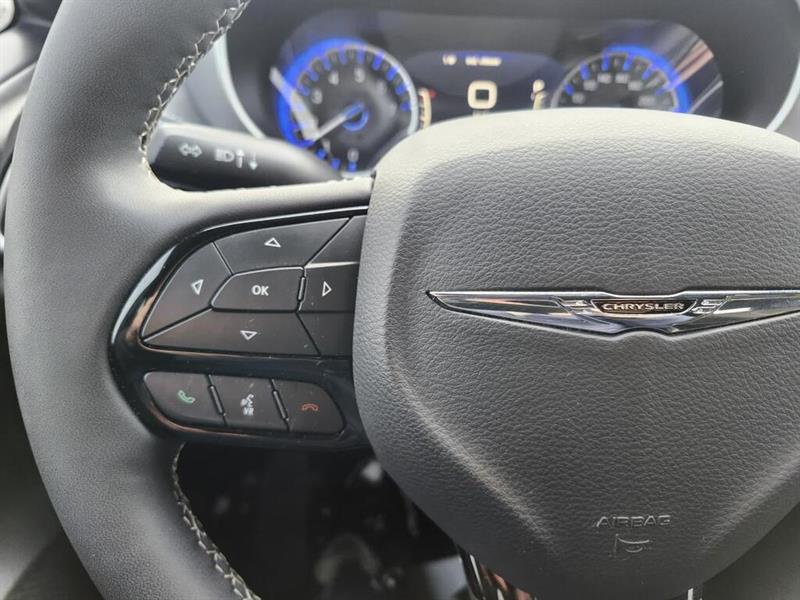 chrysler Pacifica 2023 - 29