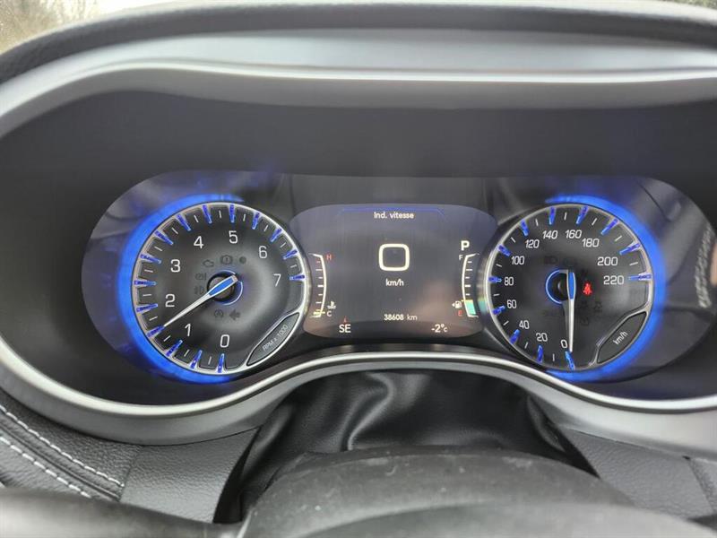 chrysler Pacifica 2023 - 32