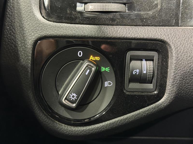 volkswagen Golf R 2017 - 11