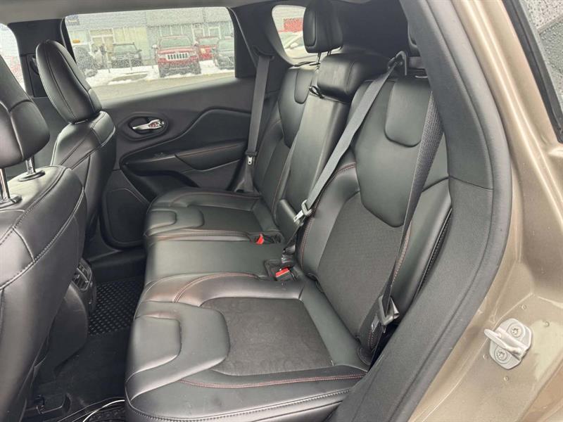 jeep Cherokee 2021 - 18