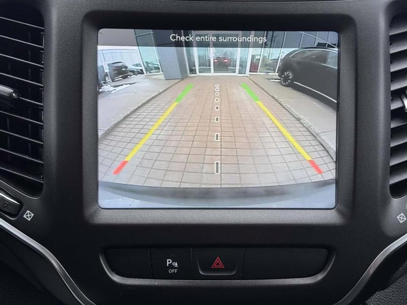 jeep Cherokee 2021 - 24