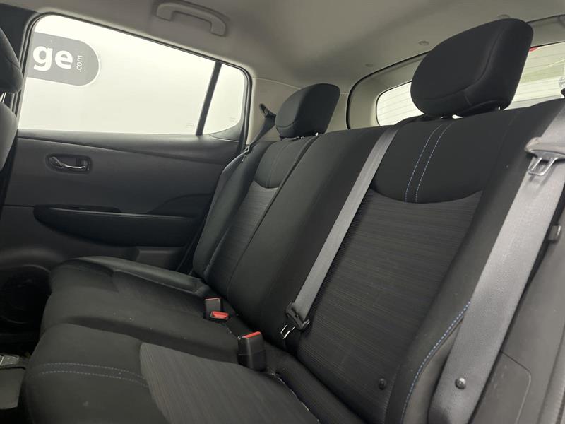 nissan LEAF 2018 - 10
